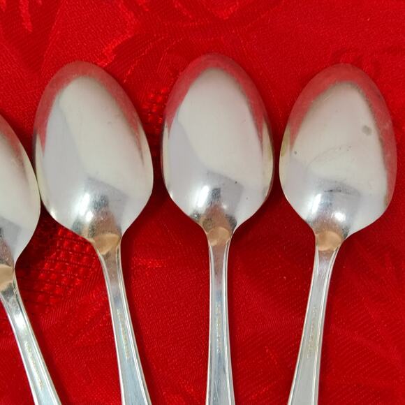 6X Tsp Antique Rogers Bros IS Silhouette Silver Plated Teaspoons - Picture 10 of 12